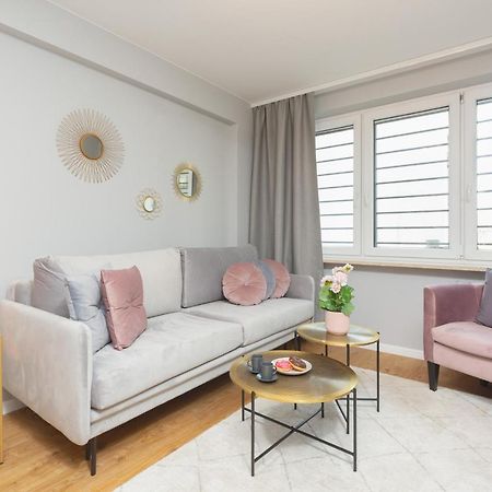 City Center Apartment Near The Vistula By Noclegi Renters Warszawa Eksteriør bilde
