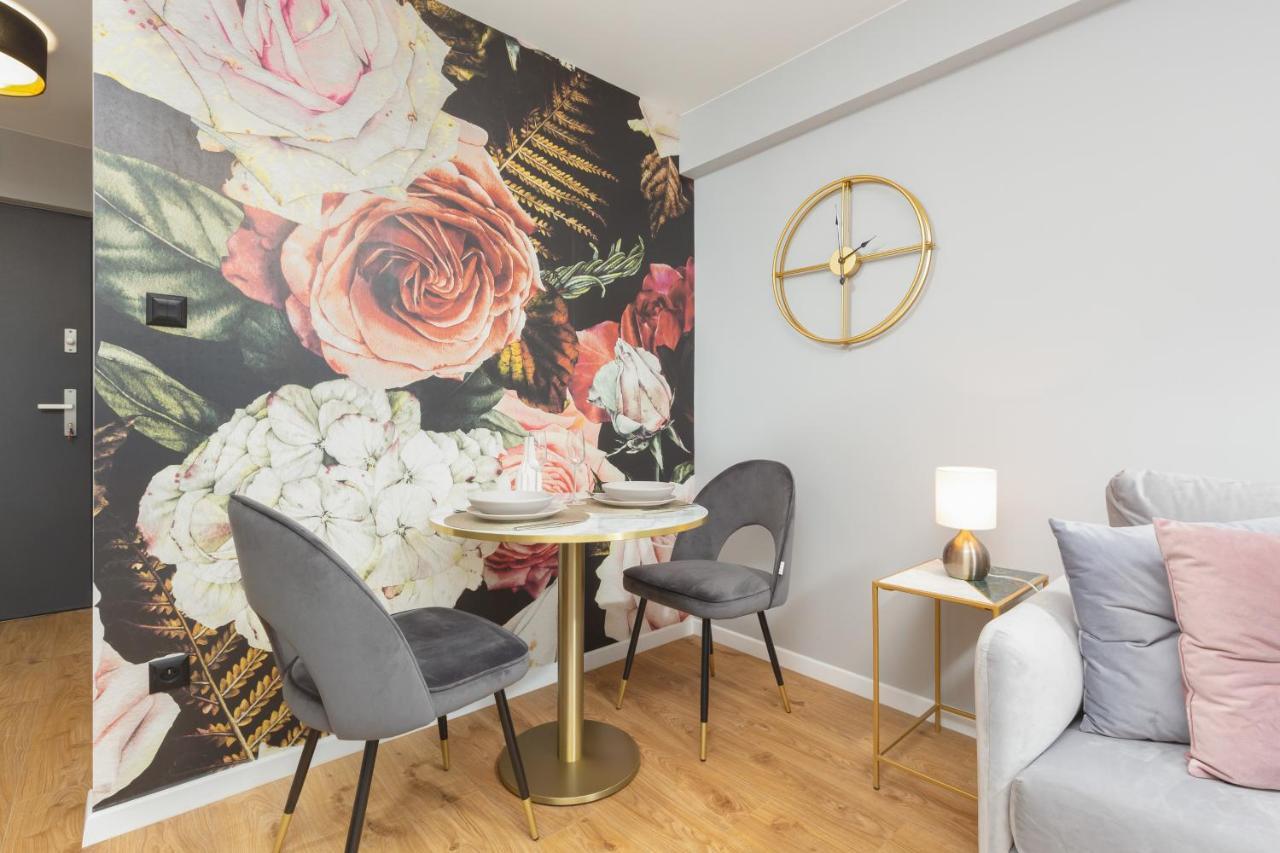 City Center Apartment Near The Vistula By Noclegi Renters Warszawa Eksteriør bilde